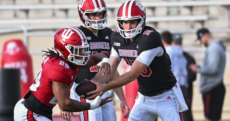 Indiana Football Mailbag: Fernando Mendoza's next step, depth chart concerns and a freshman flyer to know. #iufb

More (On3+): on3.com/teams/indiana-…