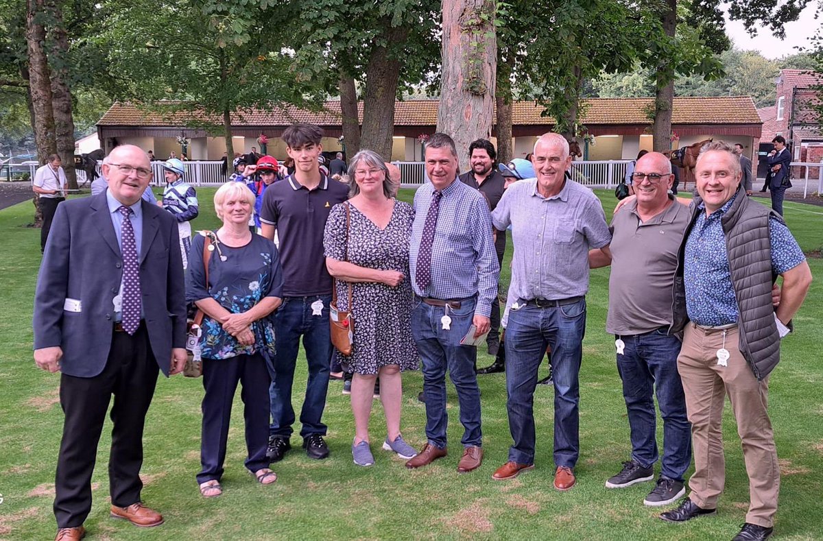 Crest Racing (@crestracing1) on Twitter photo Another great night out, win or lose, we have fun! Come & join the most sociable syndicate (in my opinion) 🤪<a href="/kpfracing/">Kevin Philippart de Foy Racing</a> <a href="/ChannonRacing/">Jack Channon Racing</a> <a href="/NandJ_WilliamsR/">Jane Williams Racing</a> <a href="/honeyballracing/">Anthony Honeyball</a> <a href="/CWilliamsRacing/">Christian Williams Racing</a> Another great night out, win or lose, we have fun! Come & join the most sociable syndicate (in my opinion) 🤪<a href="/kpfracing/">Kevin Philippart de Foy Racing</a> <a href="/ChannonRacing/">Jack Channon Racing</a> <a href="/NandJ_WilliamsR/">Jane Williams Racing</a> <a href="/honeyballracing/">Anthony Honeyball</a> <a href="/CWilliamsRacing/">Christian Williams Racing</a>