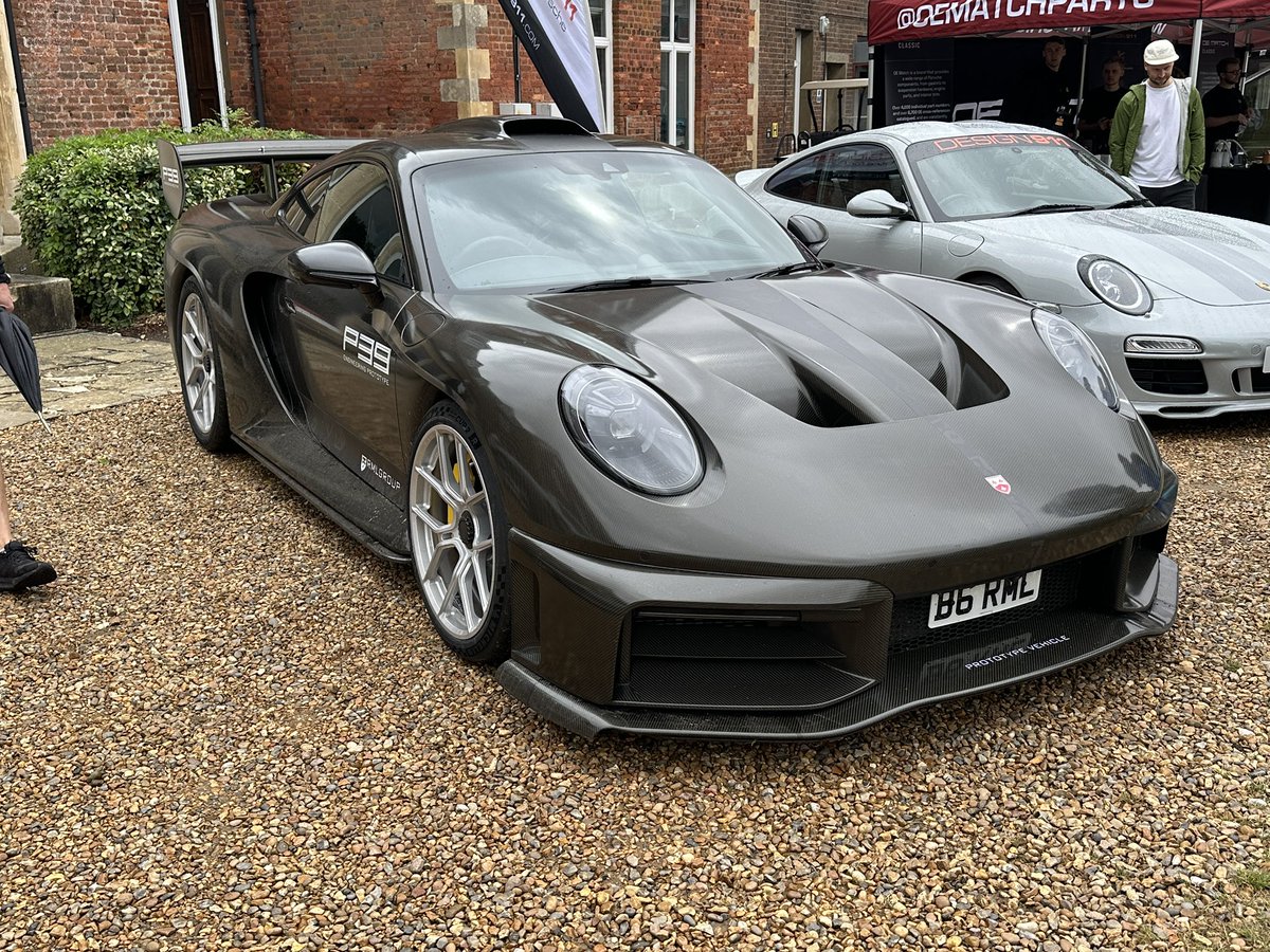 GPOnyx's tweet image. Porsche in the park earlier today.. great meeting up with many fellow car people.. RML P39 stunning…Mates new GT3 992.2 and a GT2RS…need to get on and get one of Stuttgart’s finest… 🇩🇪😁