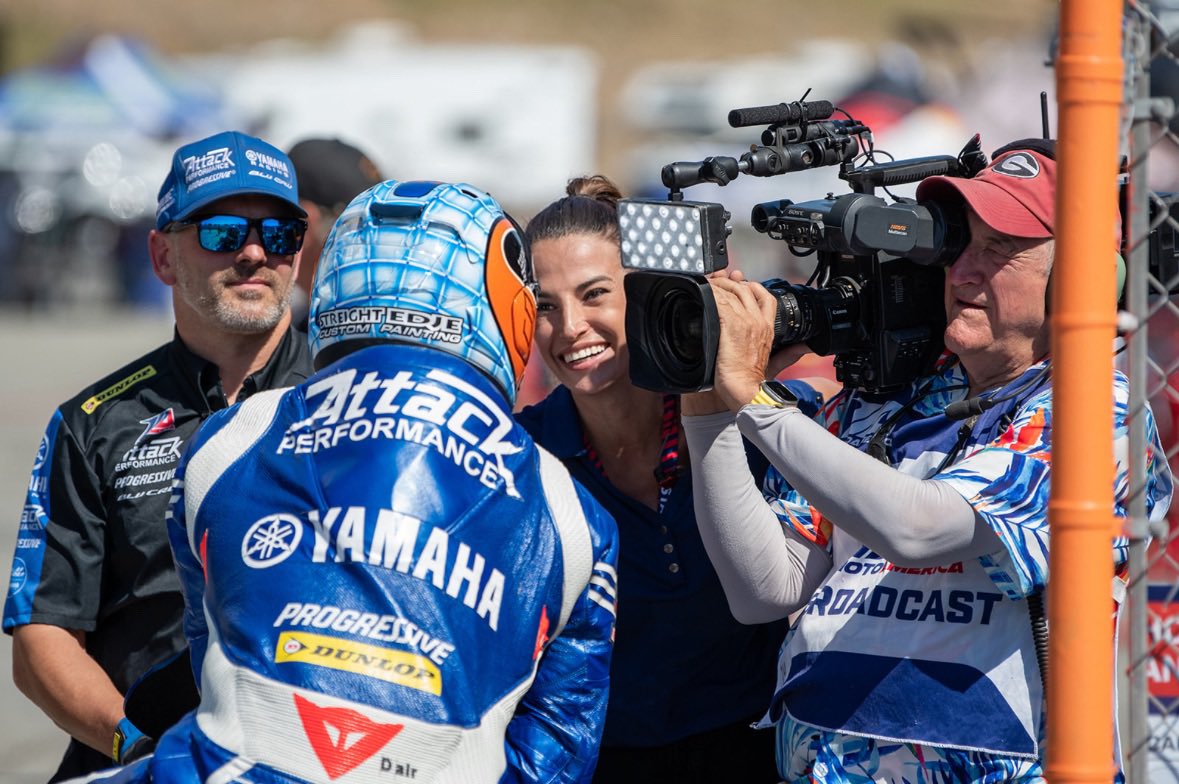 JoAnkierTV's tweet photo. Special moments from @MotoAmerica Laguna Seca ☺️🏍️❤️

3 x 500cc (like MotoGP) World Champ Wayne Rainey (paralysed age 33), RODE AGAIN! on a modified Yamaha 🏍️🥹🏍️👏

1st (of 2) interviews w Keanu Reeves, @archracing team owner -  Qualifying on Pit Lane 🏍️🔥

Me presenting &
light comms for the 1st time at @motoamerica 

Shoutout to @loudspeakeragency for the continued role!