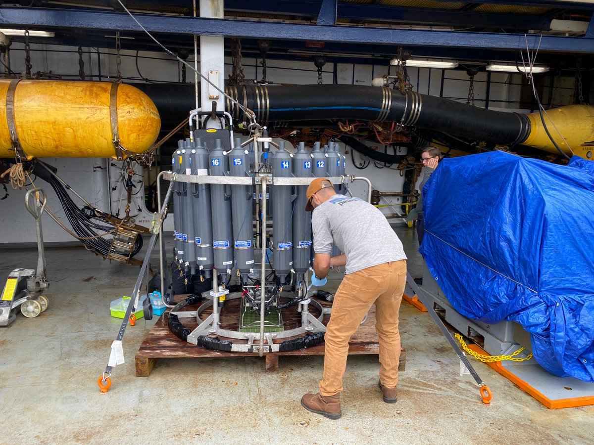 LamontEarth's tweet image. 🚢 R/V Marcus G. Langseth science officer Cody Bahlau reports from expedition MGL 2506 where researchers are using precise water sampling to investigate how microbial communities transfer energy and influence carbon cycling across the California Current: instagram.com/p/DMVrcF6tHAy