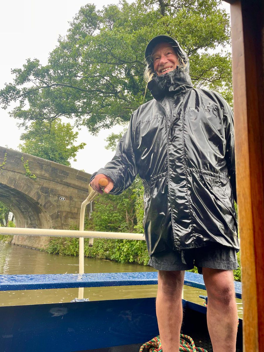warnetony's tweet image. Still struggling with a busted foot - which has had a severe impact on my miles - 33 #nhs1000miles walked - so YTD total is now 1332 miles walked - pictures from this walks #walkeveryday