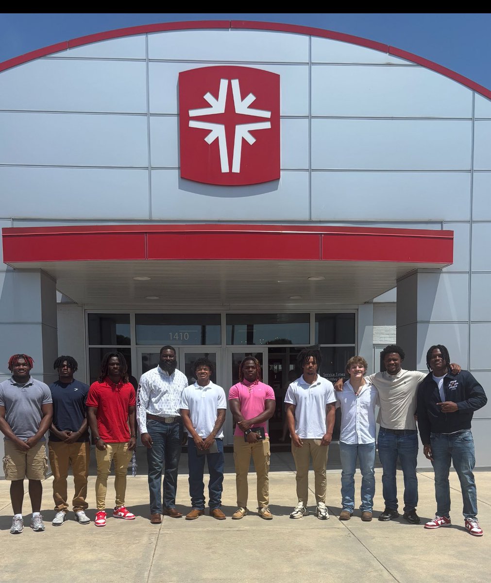 CoachCross1's tweet image. I want to thank @kingterrell764 for inviting RBs to his Baptism. #BrotherHood #Run2Score