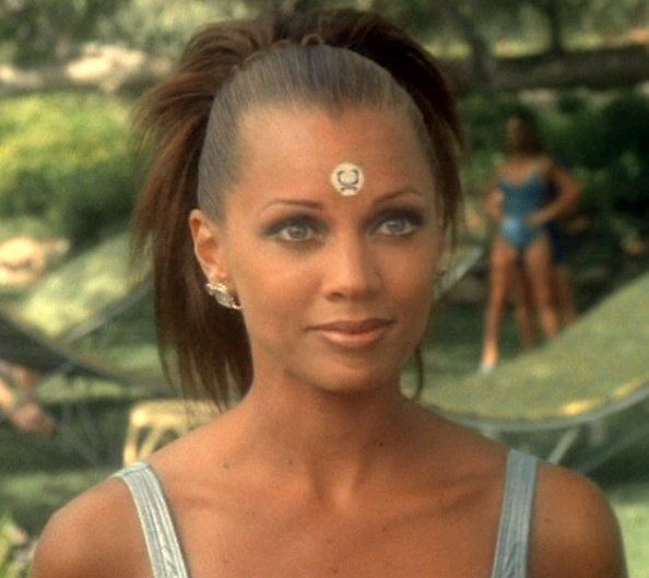 #OnThisDay 21-year-old Vanessa Williams was asked to give up her Miss America title after Penthouse announced they would release nude photos of her. She would later appear on Star Trek: Deep Space Nine (July 20, 1984)