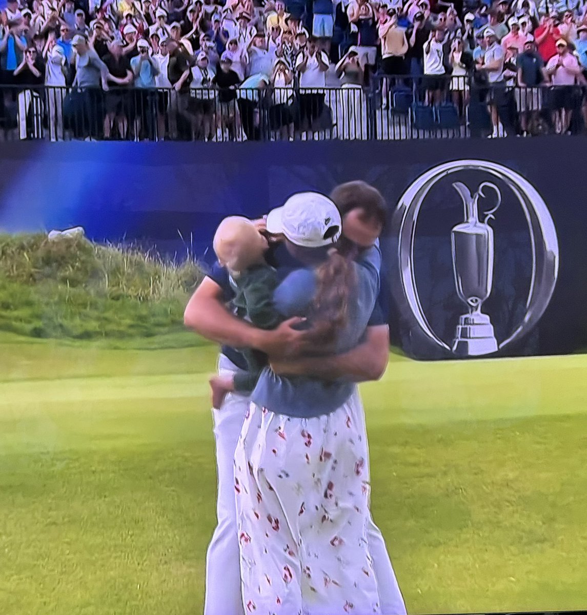 TimothyOHare's tweet image. Congrats to Texan and DFW resident Scottie Scheffler on winning his 4th Major today at @TheOpen, continuing his world dominance of golf. It was also a great tournament for Americans, with the U.S. finishing alone in 1st, 2nd, and 3rd. 🇺🇸
