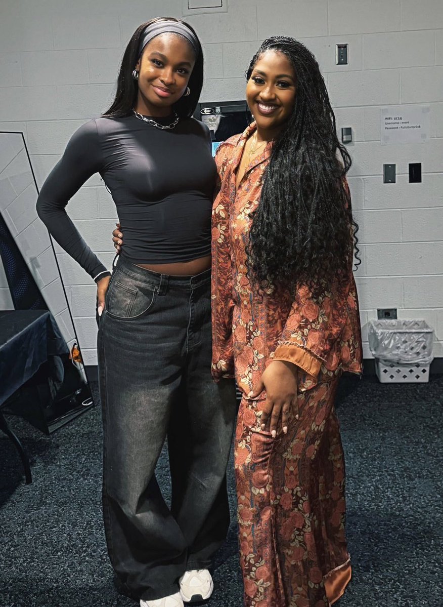 CocoJonesSOURCE's tweet image. A Coco Jones and Jazmine Sullivan collab 😮💨