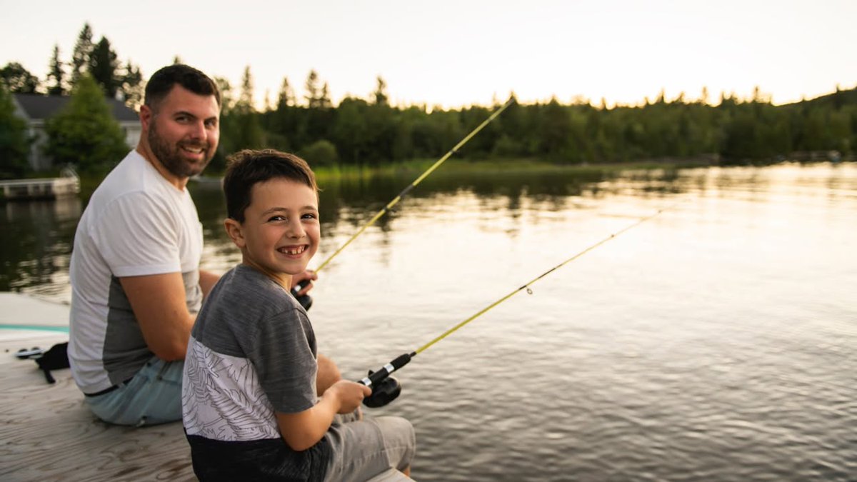 ArizonaDEQ's tweet image. Ready to reel in some memories? 🎣
Before you cast your line this weekend, don't forget to explore our Green Light Fishery map to find out which fish are healthy to eat ➡️ azdeq.gov/fca
#GoFish #AzWater #AZFishing #NationalSafetyMonth