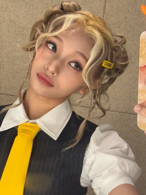 GehleeFrance's tweet photo. 📸⌇TWITTER

— Gehlee a posté sur TWITTER

"Fighting pour cette semaine ~ Courage ! (๑ >◡< ๑) 🌼"

✦ #GEHLEE #젤리당카 #UNIS #유니스 https://t.co/wRged22gVk