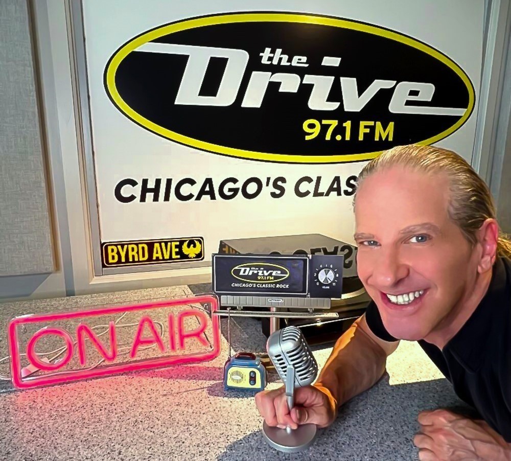 I'm all set for some BIG fun rocking Chicagoland (and beyond!) again today from 12noon-5pm on Chicago's Classic Rock 97.1 The Drive! 🎶🎙️😃🎶

Full details:  tinyurl.com/4h95vmhz