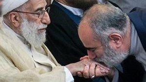 Amirsh60's tweet image. هیچ اصلاح طلبی به ابقای جنتی اعتراض نداشت.
#دستبوسها