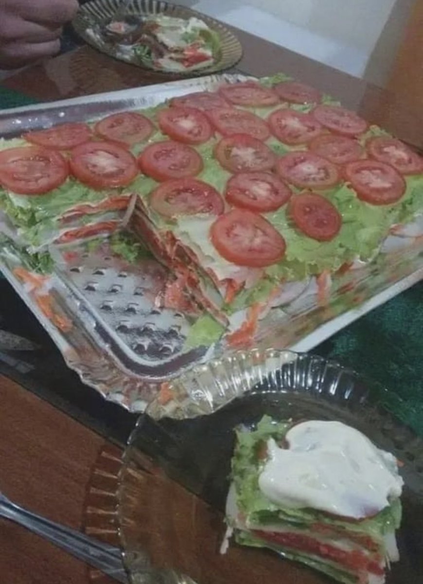 _StephanieMyers's tweet image. Here’s some sala-sagna inspo to bring to your next potluck.