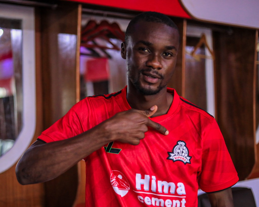 🔴⚫🚨.New #Viperssc signing Kevin Dasylva Badly has won the Congo Cup with AS Simba Kolwezi in his final game . 

#VenomsUpdates | #AfricanFootball