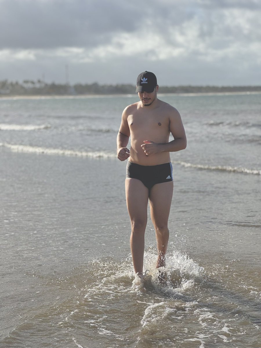 Pauloromulo8's tweet photo. Praia é sempre bom.☀️🔥 https://t.co/IPmh0XZPio