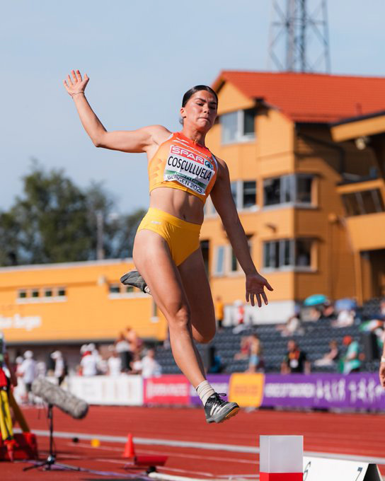 UWTrack's tweet image. Seventh-place at Euro U23 for Sofia! 🇪🇸
Her heptathlon day 2 ⤵️
Long Jump: 19-11 3/4
Javelin: 133-9
800m: 2:20.07 (season-best)
Total: 5,845
#GoHuskies