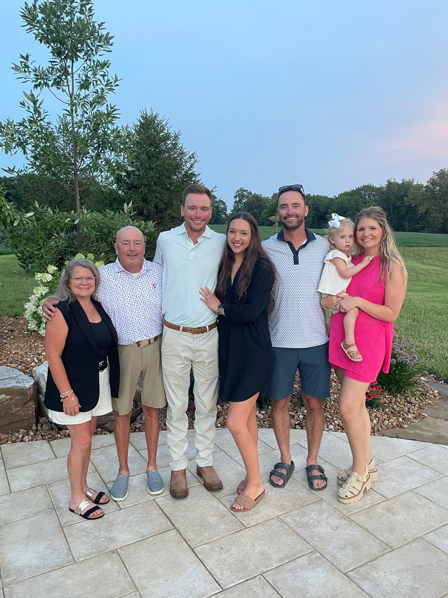 c_roberts11's tweet image. Did a little something yesterday.. Ashley has been my best friend for 4 years now, so I thought it was time to make her my fiancé!!