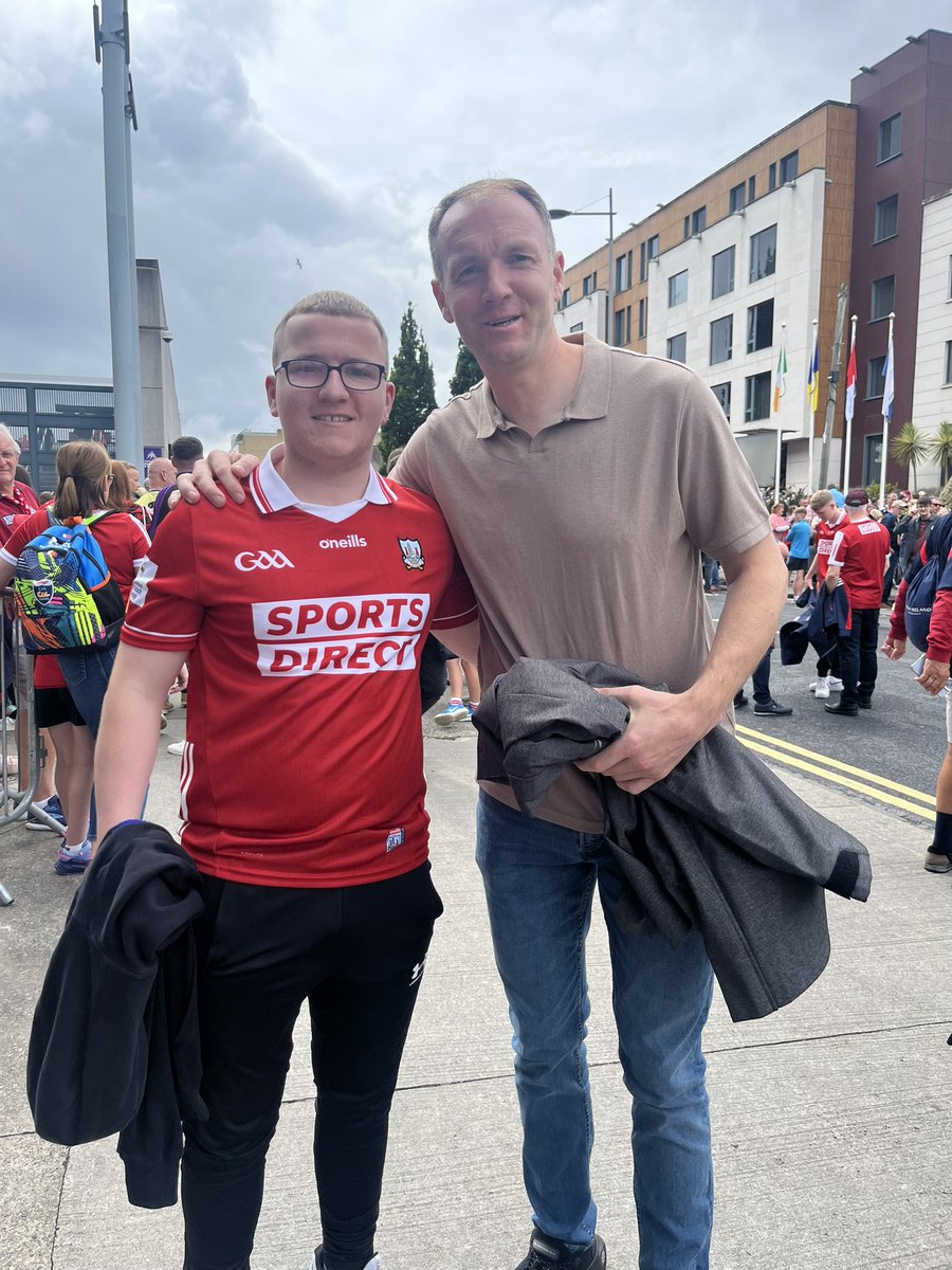 OneillryanGerry's tweet image. Great day out in Croker 🇲🇨🥎🇺🇦
Be some inside forward line there @LarCorbettXGear @JoeyCan88 @townhurler 🥎😮‍💨
Big thanks @TBrady1994 ✅