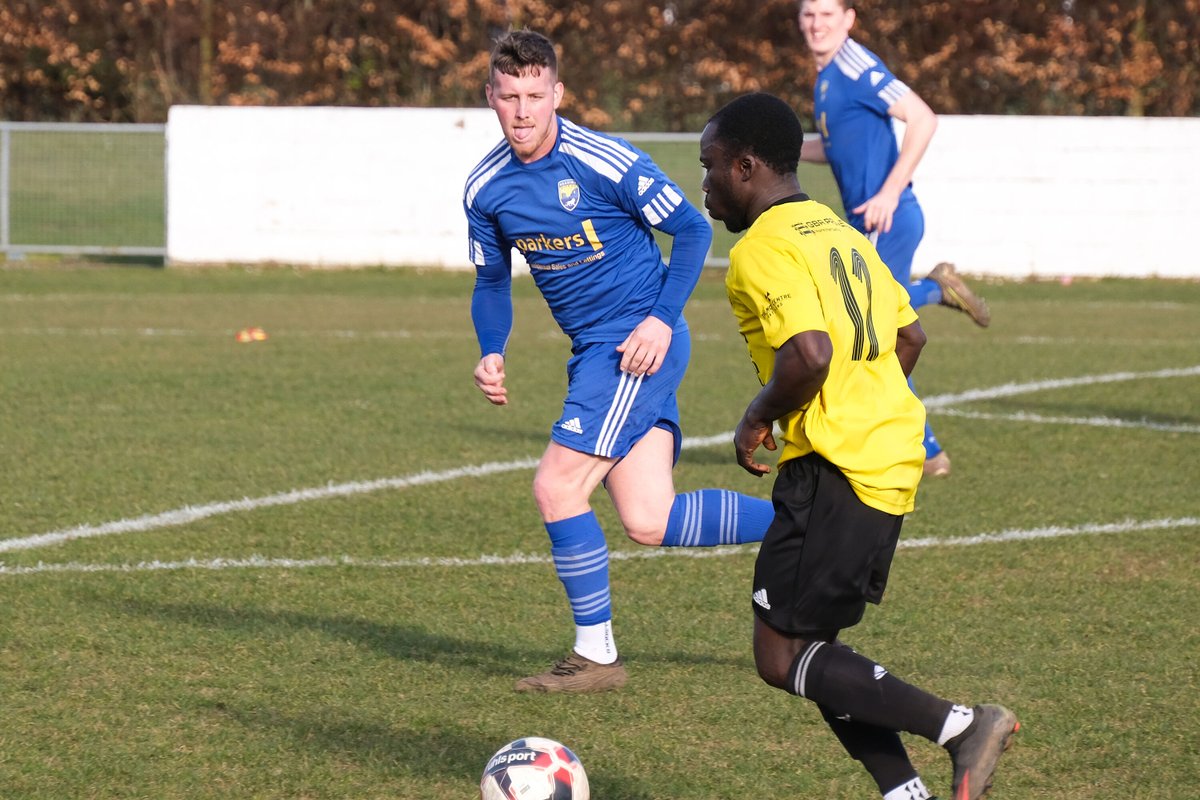 ReadingCityFC's tweet image. 🙋♂️ Hands up if your excited to see @EddieLazza in 🔵 & ⚪ again next season!!
𝗦𝗲𝗮𝘀𝗼𝗻 𝟲 𝗜𝗻𝗰𝗼𝗺𝗶𝗻𝗴 ⏳
#ThePrideOfReading 🦁