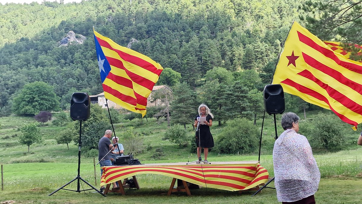 jordi_kanet's tweet image. Avui diada del Pi de les tres branques!
Símbol de fraternitat dels països catalans! Una festa de germanor on fa goig ser-hi i celebrar-la! @ConsellRep @assemblea @omnium @Decidim_ @AssembSmallorcA