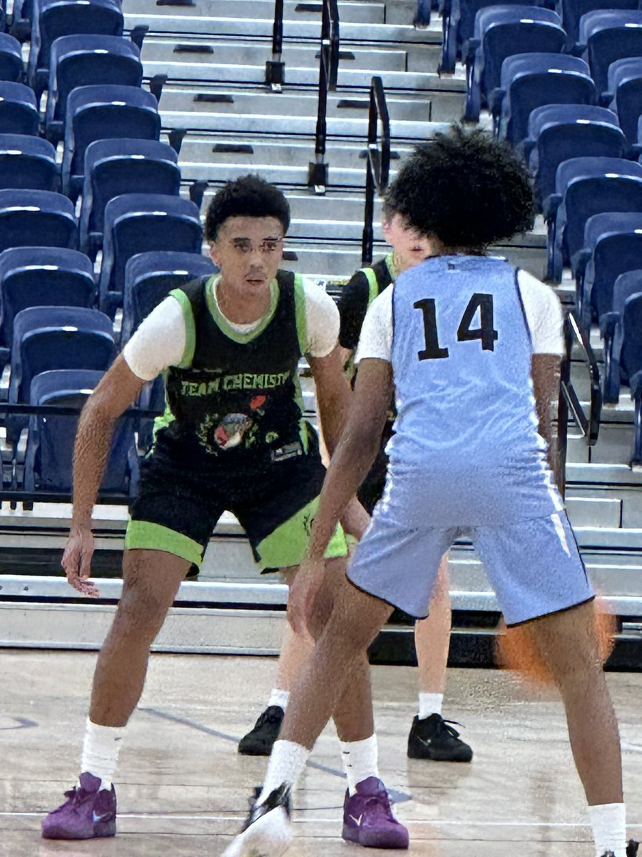 BigShotsGlobal's tweet photo. 2027 6’1 wing Kris Johnson has impressed - athletic  - defends - scores in the mid range &amp; at the rim! #richmondsummerlive https://t.co/ZL04r42WGU