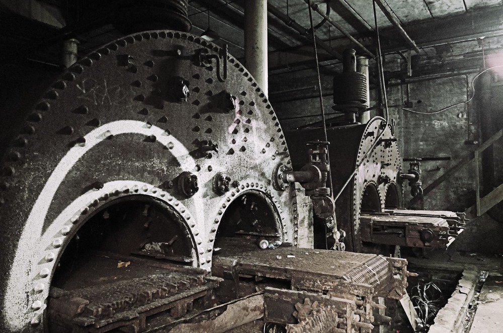 soxgnasher's tweet image. steam boilers from steam ship in basement of haggerston pool