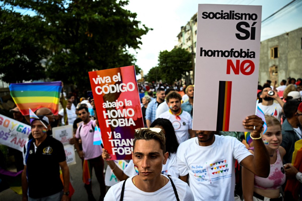 ChrisRodrigAl's tweet image. 🇨🇺🏳️🌈 Le Parlement cubain VOTE À L'UNANIMITÉ l'autodétermination des genres
Désormais, tout adulte pourra déclarer un changement de genre à l'état civil, sans prérequis aucun. Après 66 ans de révolution, Cuba continue à étendre les droits et à donner l'exemple. ¡Viva Cuba!