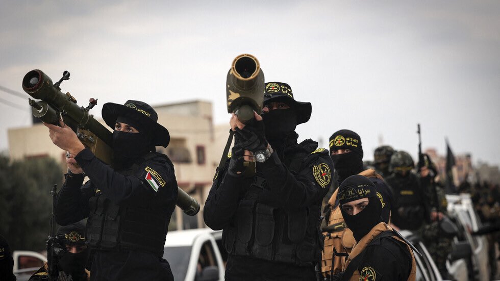 ⚡️Saraya al-Quds:

We targeted an Israeli army command headquarters north of Khan Yunis

 and observed an evacuation helicopter landing, gunfire, and smoke bombs.
