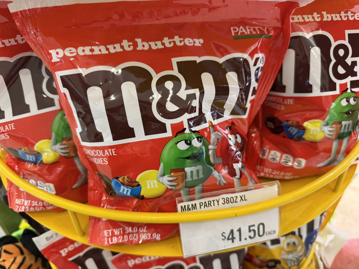 OutofSpecDave's tweet image. Price gouging at JFK has officially gone off the rails