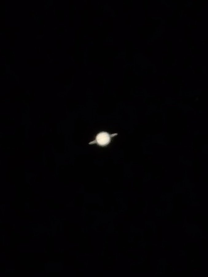chobi_2000's tweet image. 薄明開始直前にベランダから土星を観察🪐
今日はシーイングが良くてビシッとシャープな土星を見ることができました😊
安スマホでのコリメート撮影です
もっと早く準備してちゃんと撮影すればよかった💦