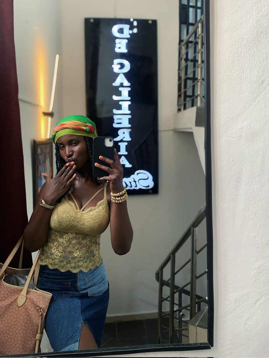 Gladys_Ogo's tweet image. Law exams happened and it took me away for 2 months. But I&apos;m officially a finalist and I&apos;m back to giving you contents mercilessly. 😅

Two things:
- Subscribe and use @CaseRadarAI 
- Book a service with @CareerEx_ today and watch your career grow.
- Follow me. Mwah! 😻