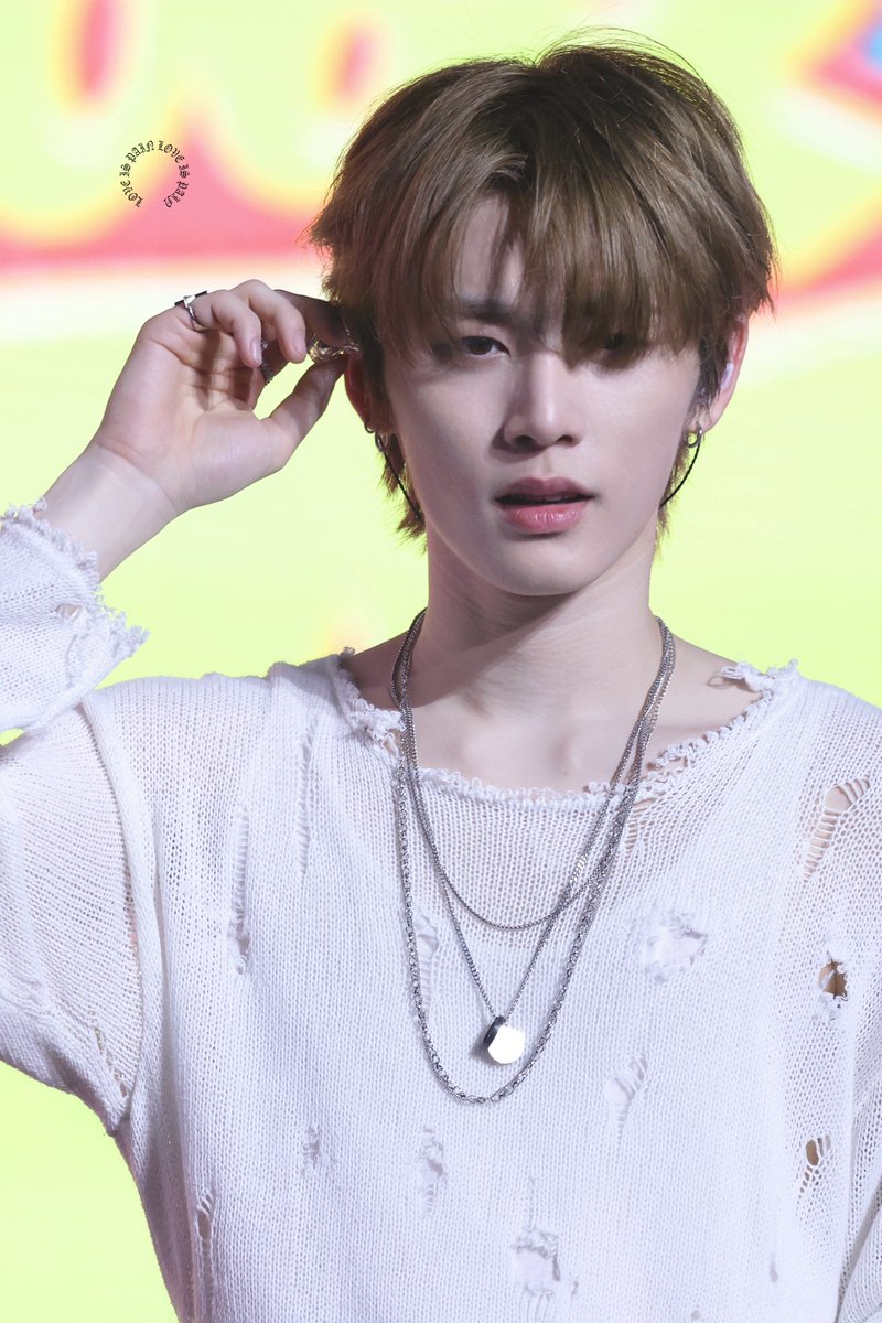 250403

#TAESAN #태산 #보이넥스트도어 #BOYNEXTDOOR