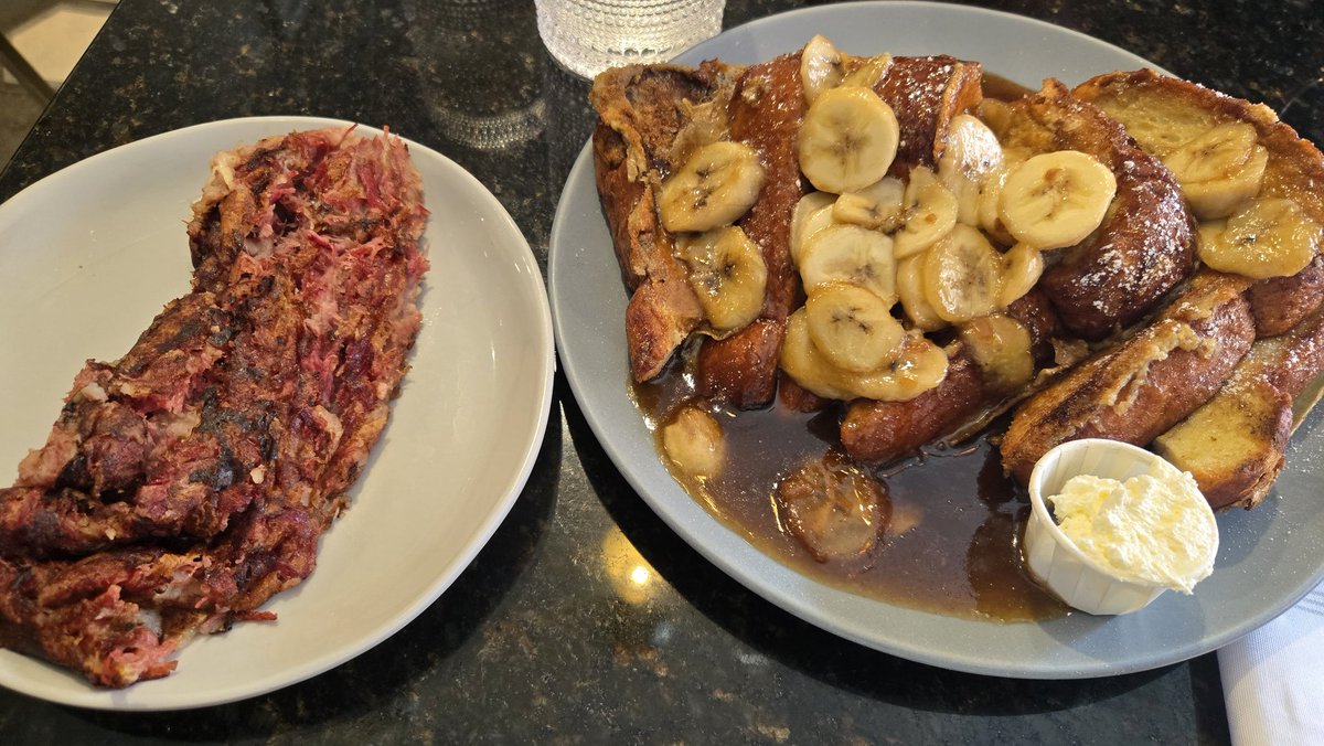 BenCoker3's tweet image. Boys... we made it. Amazing! North Street Grille! @oldwaver @SportsSturm @corbydavidson