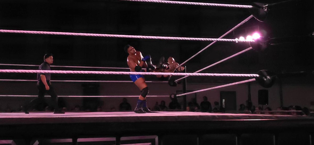 CarlosStoneking's tweet image. #nxttampa #wwenxt @DanteChenWWE @The_AnthonyLuke #chenup