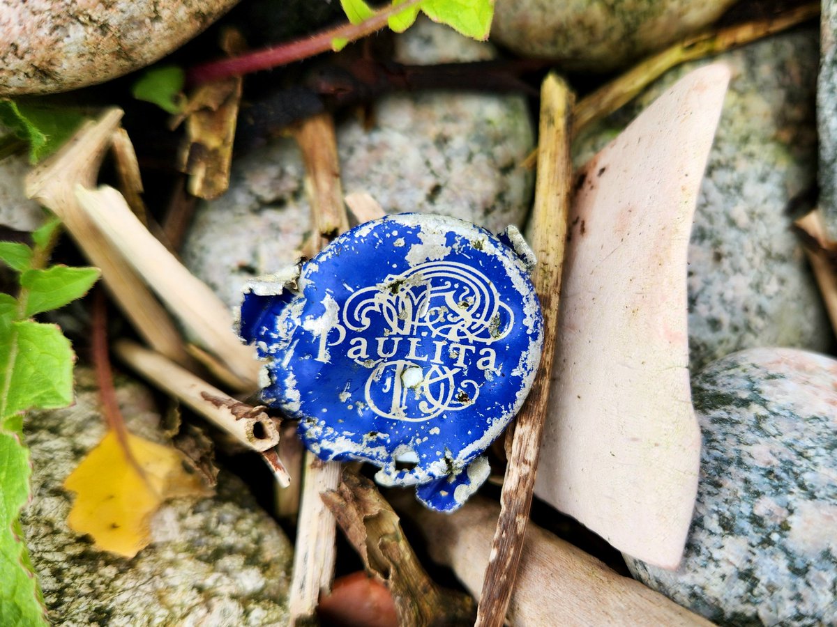 A few examples of the single use plastic and fisheries debris we found during our Big Weigh In, Furbo Galway 🌊

Some of this rubbish is local, some has come from trawlers in the Atlantic, and quite a few pieces have washed up from North America. #BeachClean #LeaveNoTrace