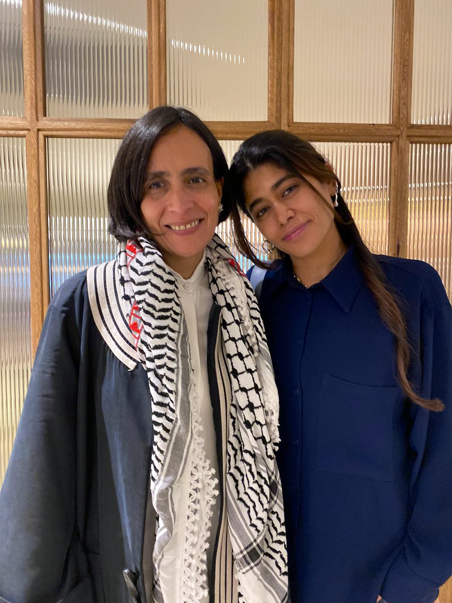 susanamuhamad's tweet image. Como orgullosa colombiana y descendiente palestina considero el #20DeJulio una conmemoración de la libertad de nuestra patria y también un llamado a la libertad del pueblo palestino. Junto a la eurodiputada @RimaHas conversamos sobre la lucha de nuestras naciones por la paz🇵🇸🇨🇴