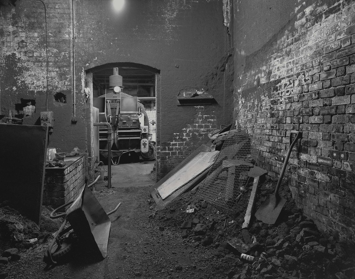 soxgnasher's tweet image. Haggerston Pool Whiston Road Hackney boiler room coal store  1986