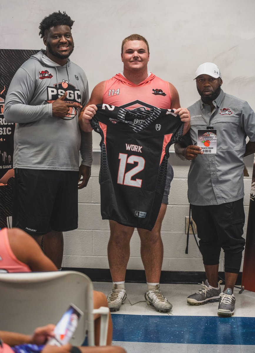 🍑Peach State Gridiron Classic All-American Game🍑 (@psgc2024) on Twitter photo 🆔️ <a href="/coleDT88/">Hunter Colegrove ✞</a>
🇺🇸 South Carolina
🏫 Dutch Fork
🏈 DT/NG
🍑 All-American Game Invite
📝 D2 Coaches should be all over this kid. 🆔️ <a href="/coleDT88/">Hunter Colegrove ✞</a>
🇺🇸 South Carolina
🏫 Dutch Fork
🏈 DT/NG
🍑 All-American Game Invite
📝 D2 Coaches should be all over this kid.