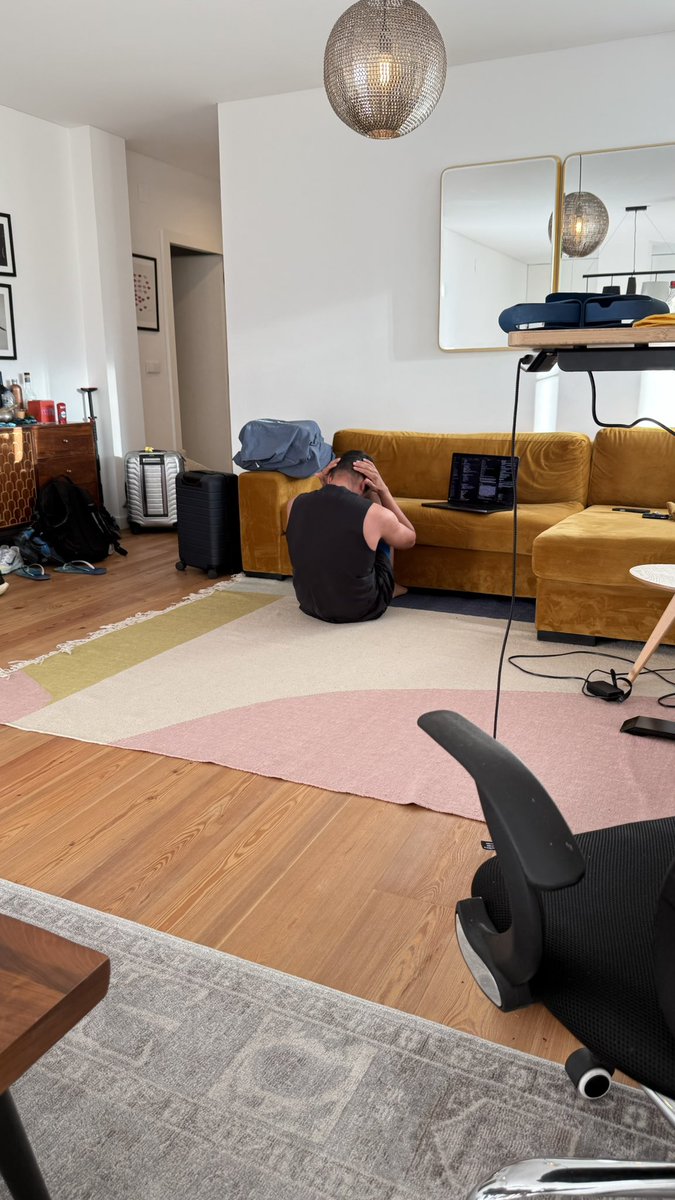 max_maksutovic's tweet image. "Really need something to do when Claude Code is working" so he does sit-ups 👏