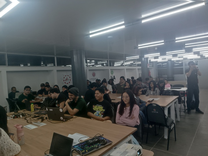 Oliver369X's tweet photo. ¡Así se vivió el primer Meetup de @cursor_ai  en Bolivia! 🚀
+60 asistentes, 200+ registrados y una comunidad con ganas de más.
Gracias a todos por ser parte. 
@cursorcommunity https://t.co/5KUuWrx612