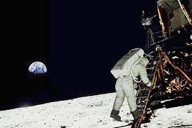 pillolerock's tweet image. I&apos;ll see you on the dark side of the moon

20 Luglio 1969 #MoonLanding