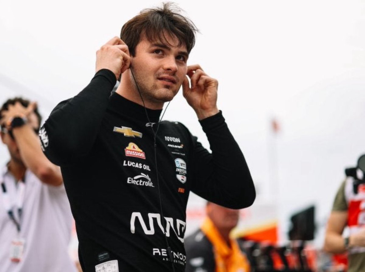 Sergio Mariscal (@chekomariscal) on Twitter photo Ganó Pato en Toronto.
Qué joya ver la bandera de México en lo más alto otra vez. 🇲🇽🙌🏼
Pato, eres un crack. 👏🏼 😎🏎️🏁🔝🙌🤜🤛 <a href="/PatricioOWard/">Pato O'Ward</a> Ganó Pato en Toronto.
Qué joya ver la bandera de México en lo más alto otra vez. 🇲🇽🙌🏼
Pato, eres un crack. 👏🏼 😎🏎️🏁🔝🙌🤜🤛 <a href="/PatricioOWard/">Pato O'Ward</a>