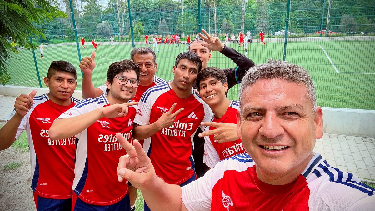 #EquipoGanador | Hoy es Domingo de #reta ⚽️ y que mejor con el poderosisimo equipo de la 
#CasadelEstudianteGuerrerense en la CDMX | Marcador 3-0 🙌🏻🥳