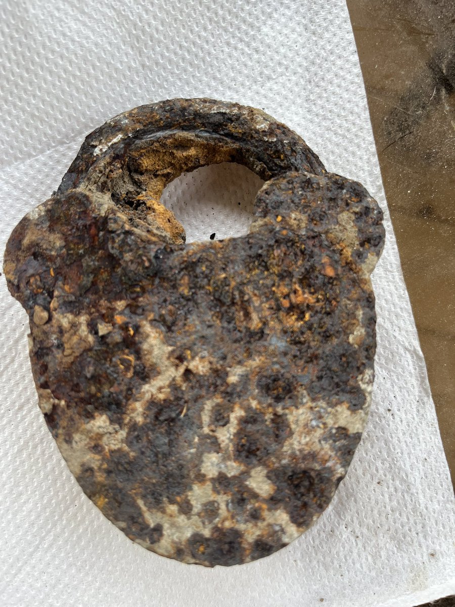 TheAuthStephTom's tweet image. The hubs dug up this awesome relic in our yard. Anyone know how to clean and/or restore this bad boy?