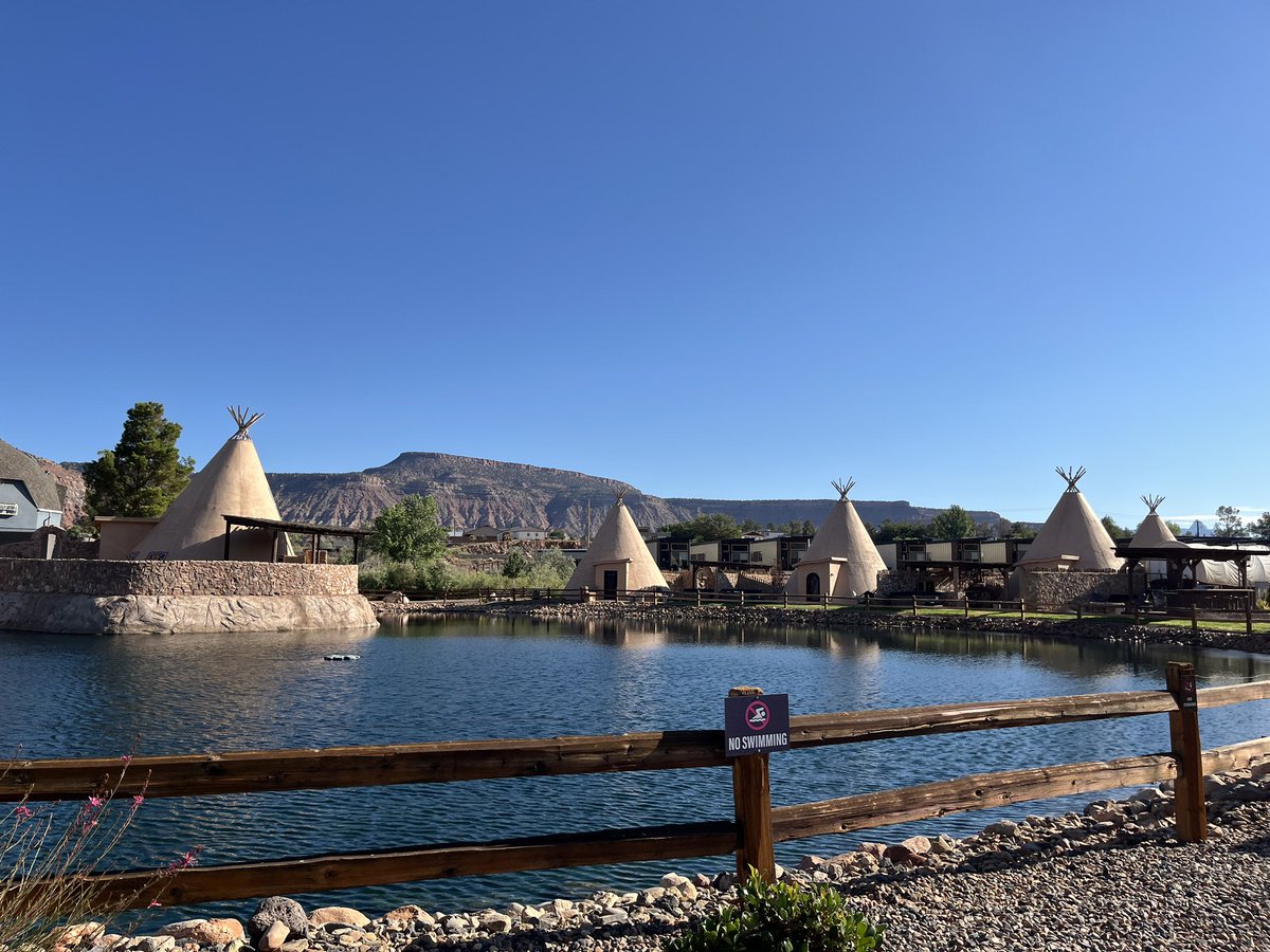 acquisizioni's tweet image. Saw a sign for “Elevated Glamping and RV Park” on the way to the airport today and had to stop. Lodging options consist of:
- “luxury teepee”
- “cliff dwelling”
- covered wagon
Wonder if they are turning a profit.