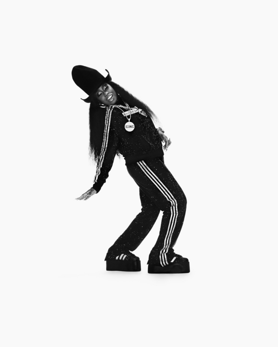 footlocker's tweet image. Made for the hustle. Built to turn heads.
Slide through in-store or online to shop the Adidas Superstar II.