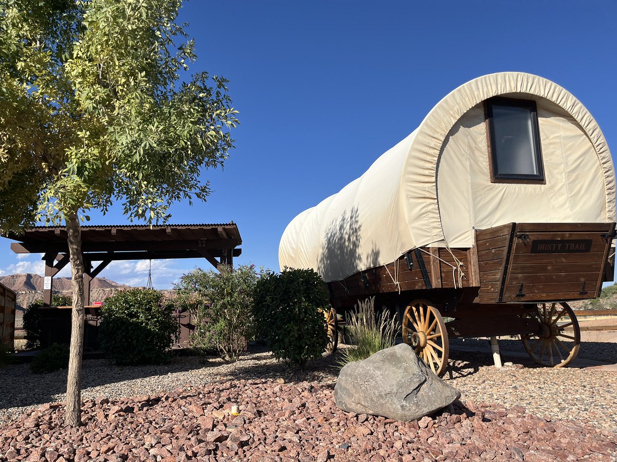 acquisizioni's tweet image. Saw a sign for “Elevated Glamping and RV Park” on the way to the airport today and had to stop. Lodging options consist of:
- “luxury teepee”
- “cliff dwelling”
- covered wagon
Wonder if they are turning a profit.