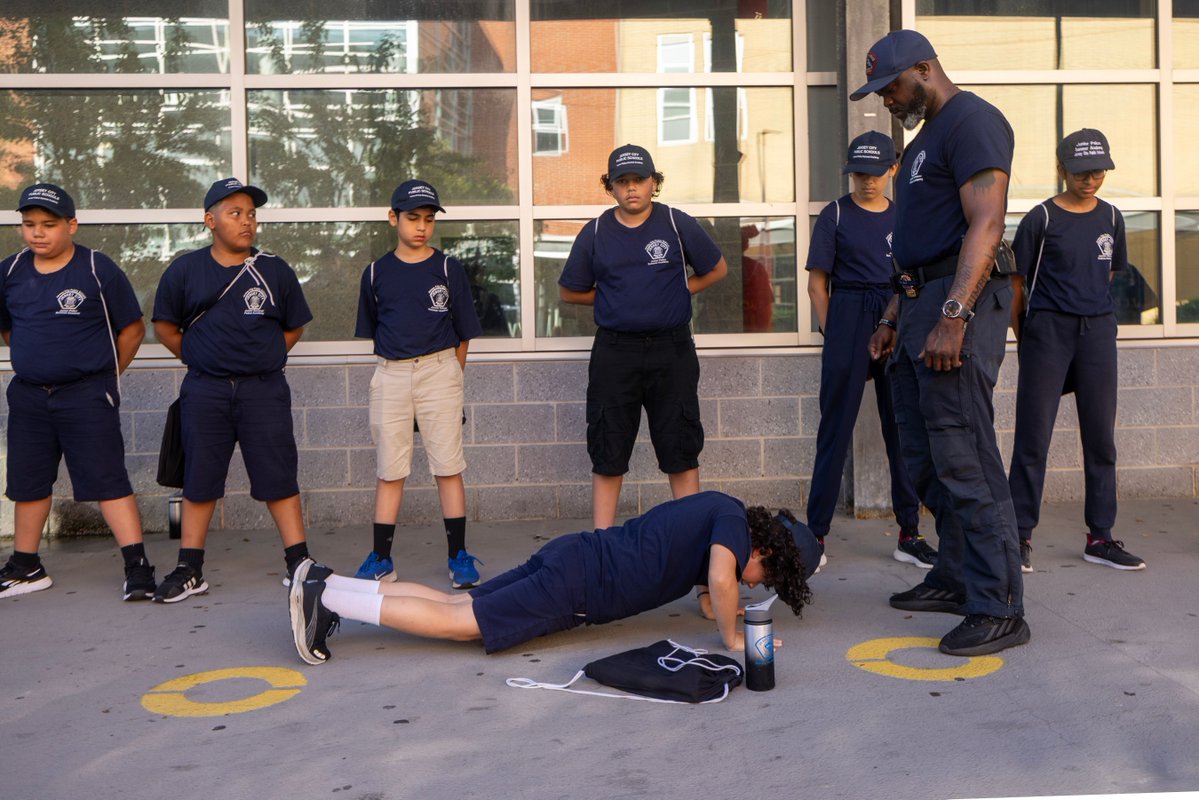 JerseyCity's tweet image. Congratulations to the 32 recruits from the Jersey City Jr Police Academy on their graduation. The 3 week summer program, run in partnership with the JC Board of Education S.P.A.R.K.S Initiative, gives students a chance to learn first hand about law enforcement from JCPD officers