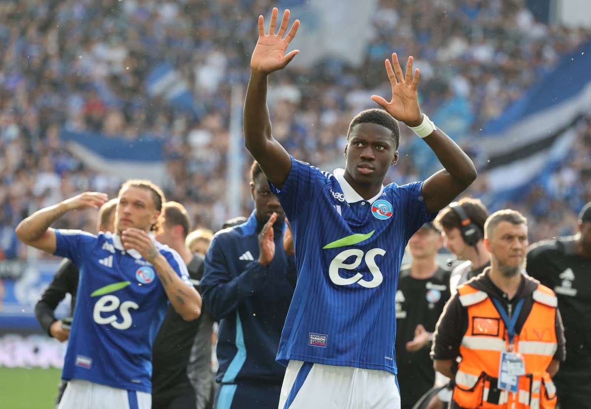 DNA Sports (@lessportsdna) on Twitter photo ⚽️ <a href="/RCSA/">Racing Club de Strasbourg Alsace</a> : un premier match amical à Colmar... et l’espoir de revoir Mamadou Sarr ➡️ c.dna.fr/sport/2025/07/… 📸 Jean-Marc Loos ⚽️ <a href="/RCSA/">Racing Club de Strasbourg Alsace</a> : un premier match amical à Colmar... et l’espoir de revoir Mamadou Sarr ➡️ c.dna.fr/sport/2025/07/… 📸 Jean-Marc Loos