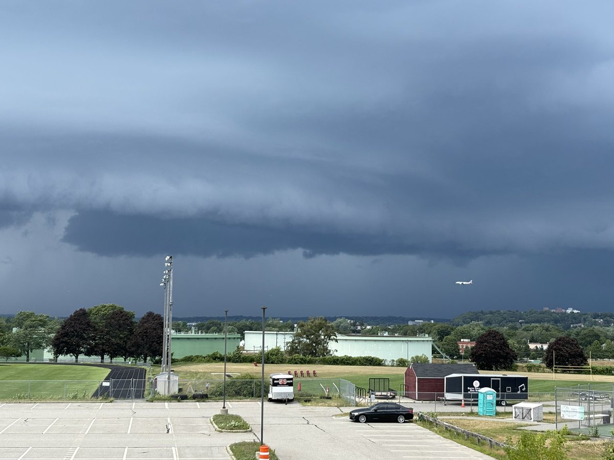 Plane heading in for a landing at the Jetport…
