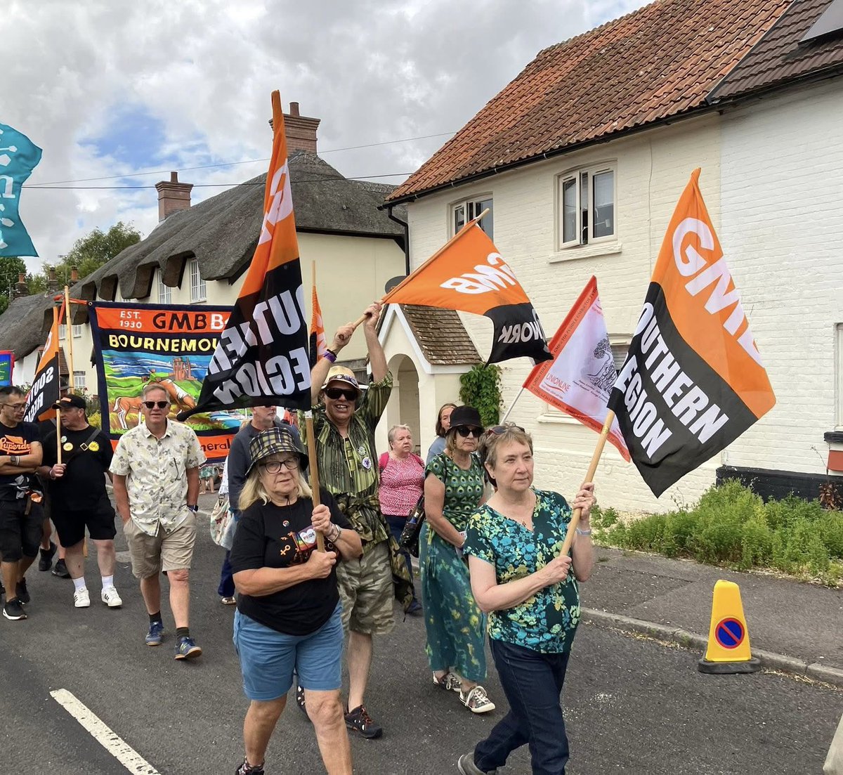 theAliHaydor's tweet image. GMB Union proudly marched in Tolpuddle today, standing alongside fellow trade unionists.
The Tolpuddle Martyrs Festival is an important moment for the trade union movement – a time to reflect on the struggles and victories of the past. For GMB, it’s also a chance to renew our…