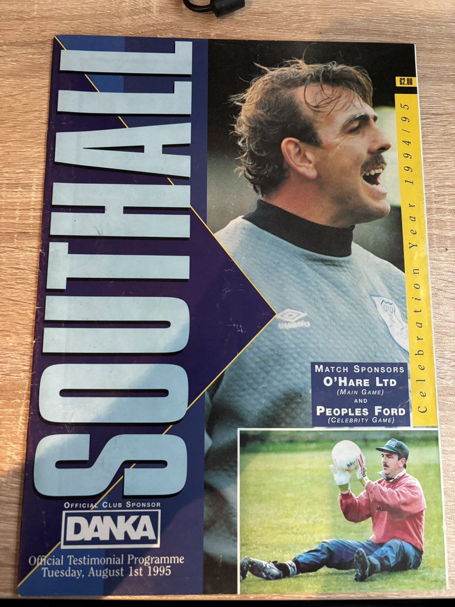 TrickorTweet0's tweet image. Some of the programmes added to @EvertonHeritage eBay tonight. Japan v Brazil at Goodison, EFC v Barcelona legends, Celtic for Big Nev’s testimonial and Monchengladbach for 100 years of Goodison Park ebay.us/m/vaWSPf